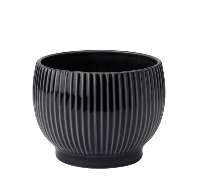 Knabstrup Keramik urtepotteskjuler med riller, large, sort